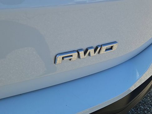 Used 2020 GMC Terrain SLE AWD/4WD image 7
