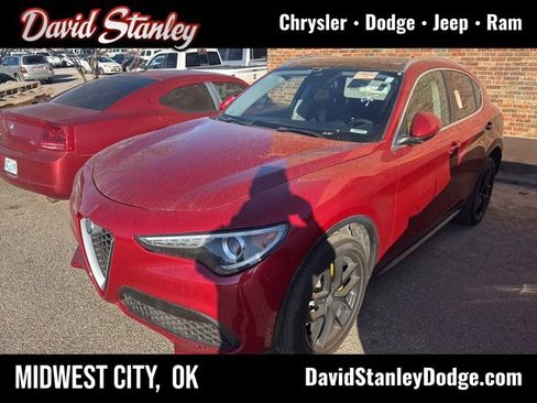 Used 2018 Alfa Romeo Stelvio Ti image 1