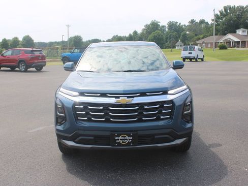 New 2027 Chevrolet Equinox LT w/ Convenience Package II FWD image 3