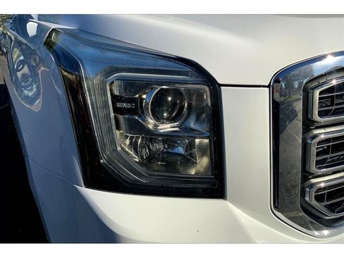 Used 2020 GMC Yukon SLT AWD/4WD image 31