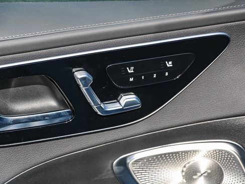 New 2025 Mercedes-Benz C 300 4MATIC Sedan image 20