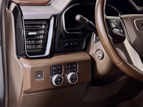 Used 2023 GMC Sierra 1500 Denali w/ Technology Package image 8