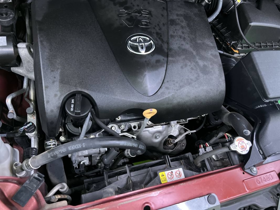 Used 2020 Toyota Sienna XLE w/ XLE Navigation Package FWD image 30