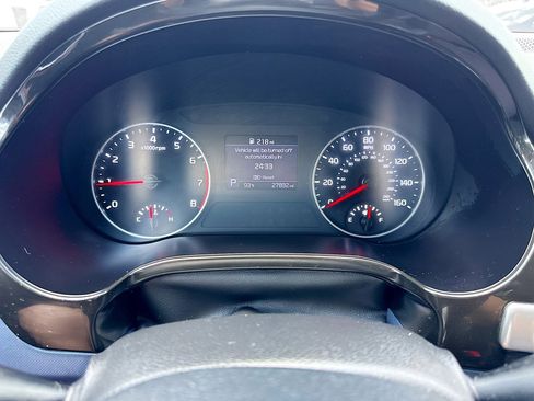 Used 2023 Kia Seltos S FWD image 38