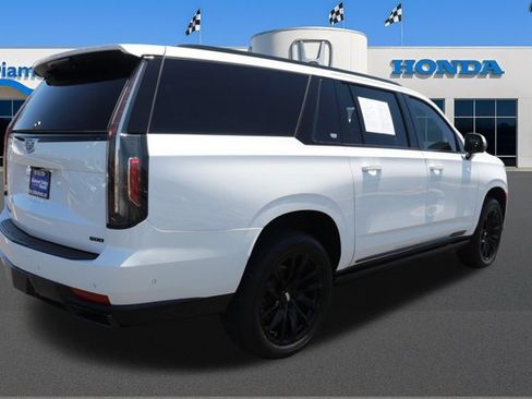 Used 2022 Cadillac Escalade ESV Sport w/ Touring Package AWD/4WD image 6