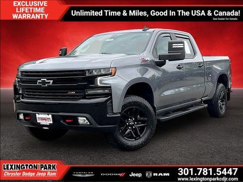 Used 2021 Chevrolet Silverado 1500 LT Trail Boss w/ Bed Protection Package AWD/4WD image 3