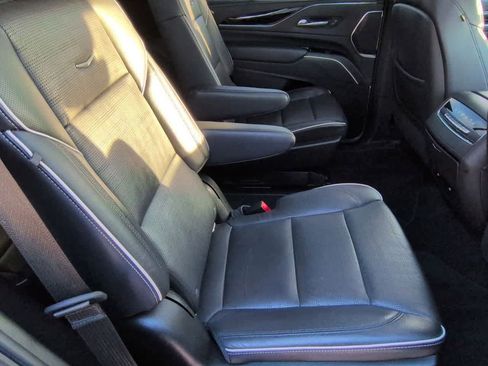 Used 2021 Cadillac Escalade Sport w/ Driver Assist Tech Package image 21