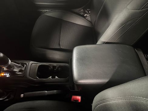 Used 2020 Jeep Wrangler Unlimited Sport image 21