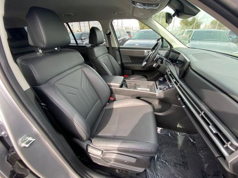 Used 2025 Hyundai Santa Fe SEL AWD/4WD image 39