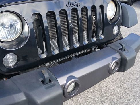 Used 2016 Jeep Wrangler Sport image 19