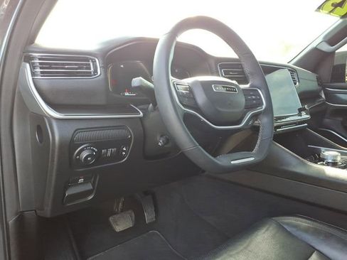 Certified 2023 Jeep Wagoneer 4WD w/ Premium Group I image 14