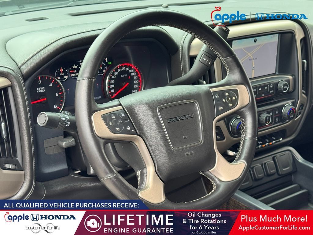 Used 2015 GMC Sierra 1500 Denali w/ Driver Alert Package AWD/4WD image 10