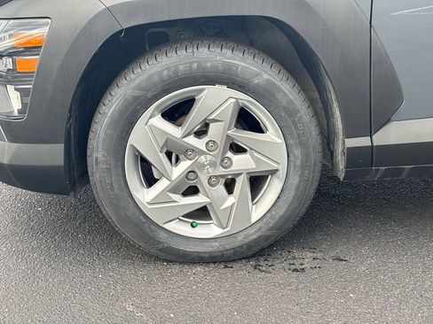 Used 2024 Hyundai Kona SE image 11