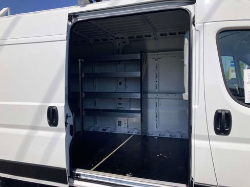 Used 2024 RAM ProMaster 2500 FWD image 17