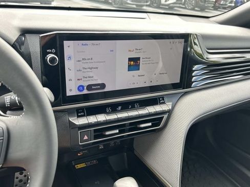 Used 2025 Toyota Camry SE w/ Multimedia Upgrade Package FWD image 23