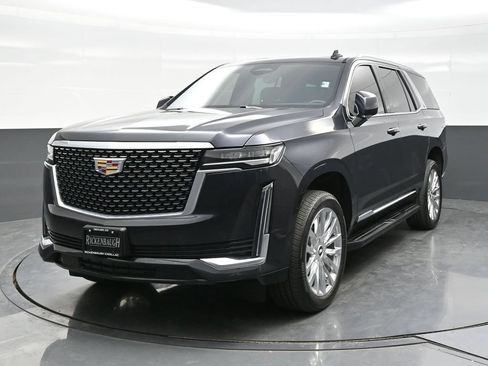 Certified 2024 Cadillac Escalade Premium Luxury AWD/4WD image 2