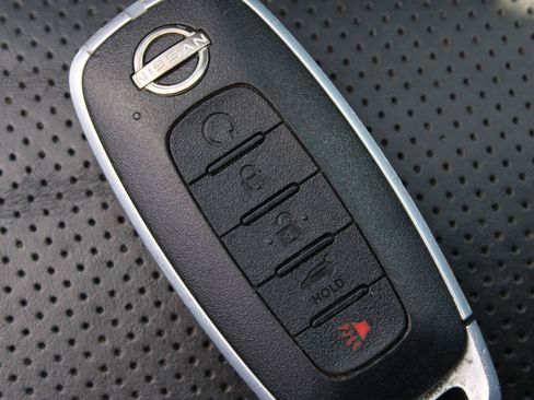 Used 2023 Nissan Rogue Platinum AWD/4WD image 15