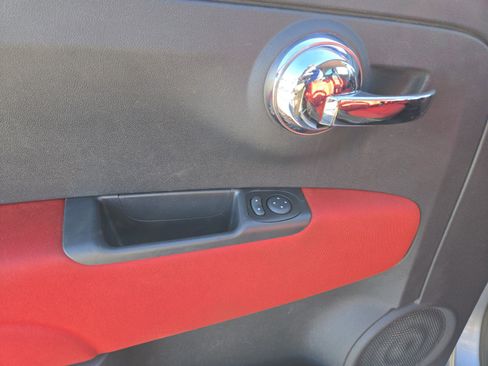 Used 2016 FIAT 500 Pop image 17