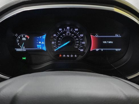 Used 2017 Ford Edge Titanium w/ Equipment Group 301A AWD/4WD image 19