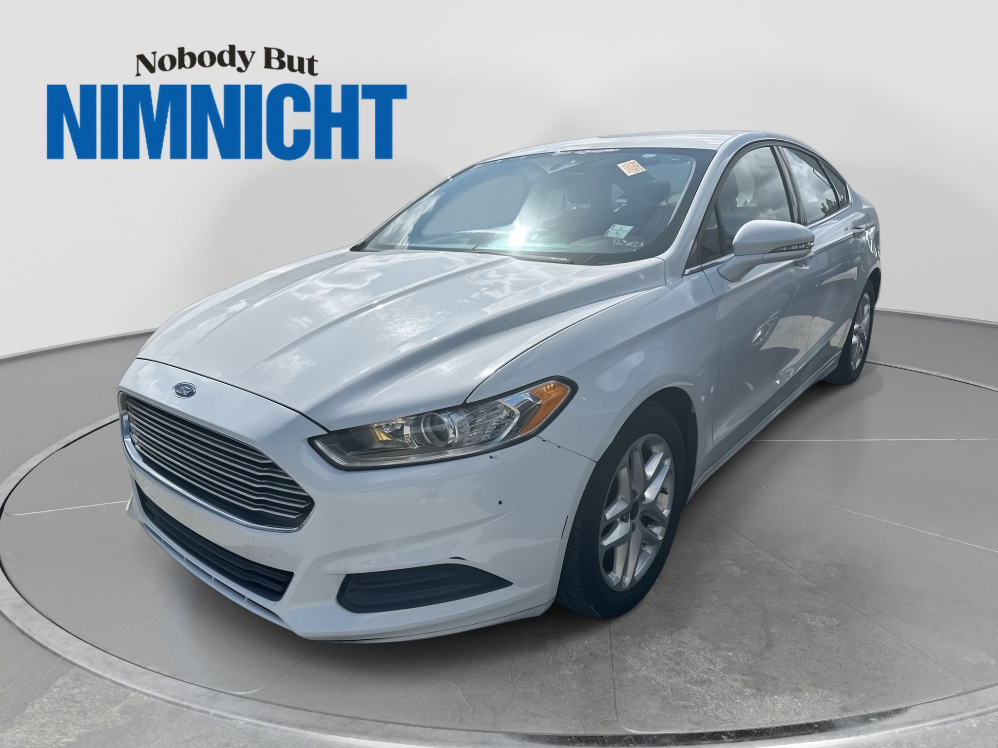 Used 2015 Ford Fusion SE FWD image 1