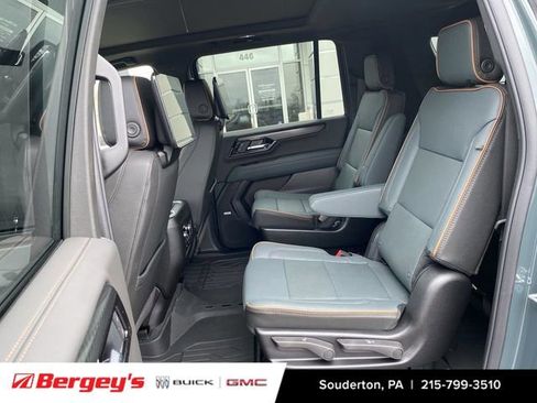 New 2026 GMC Yukon XL AT4 image 28