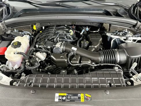 Certified 2025 Jeep Grand Cherokee Altitude AWD/4WD image 41