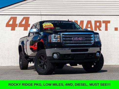 Used 2014 GMC Sierra 2500 SLE w/ SLE Preferred Package image 1