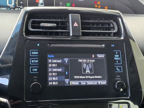 Used 2019 Toyota Prius XLE image 14