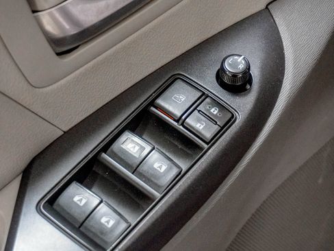 Used 2019 Toyota Sienna LE FWD image 18