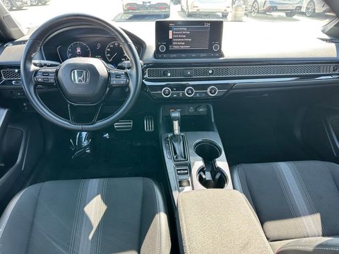 Used 2022 Honda Civic Sport image 11