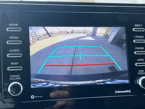 Used 2022 Toyota Camry SE image 20