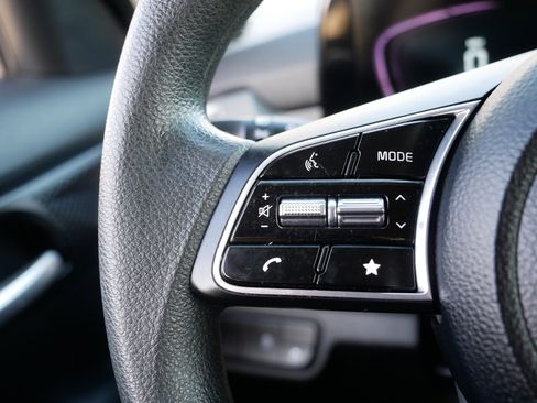 Certified 2024 Kia Seltos LX image 28