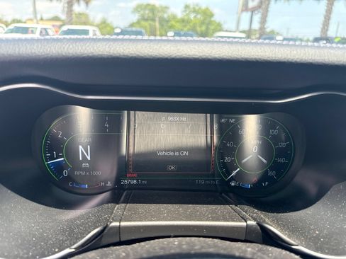 Certified 2019 Ford Mustang GT Premium w/ Equipment Group 401A RWD image 16
