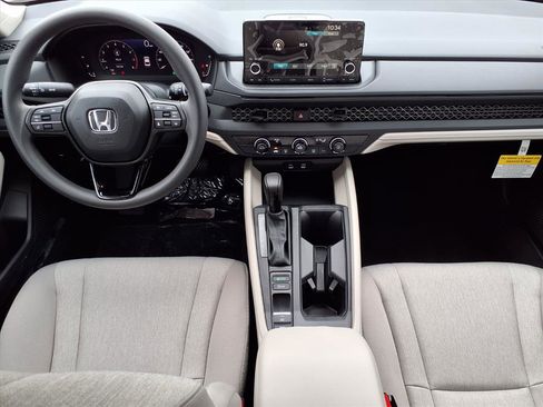 Certified 2025 Honda Accord LX image 4