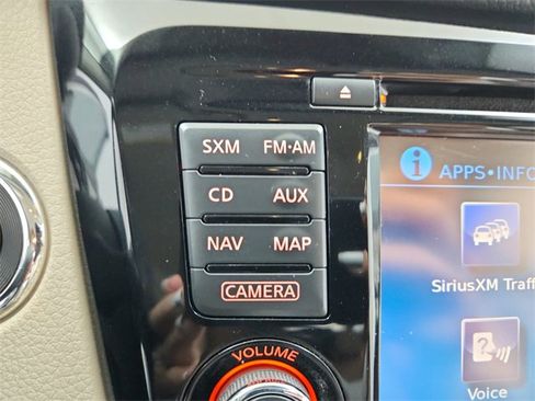 Used 2018 Nissan Rogue Sport SL image 25