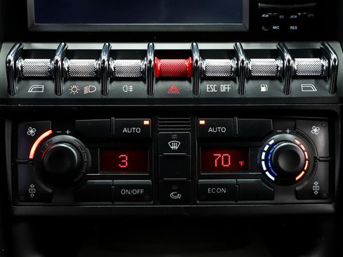 Used 2013 Lamborghini Gallardo LP 560-4 image 34