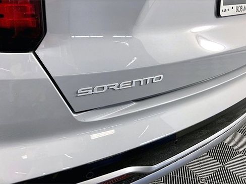 Used 2023 Kia Sorento EX w/ Panoramic Sunroof Package image 24