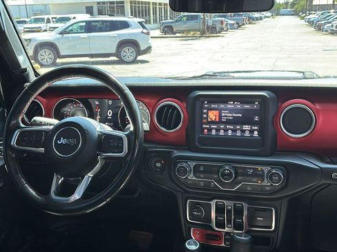 Used 2020 Jeep Gladiator Rubicon AWD/4WD image 24