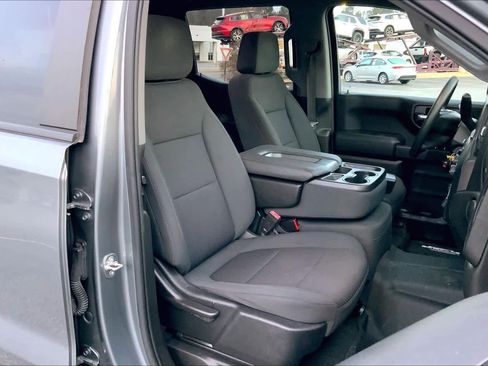 Used 2021 Chevrolet Silverado 1500 Custom Trail Boss w/ LPO, Dark Essentials Package image 9