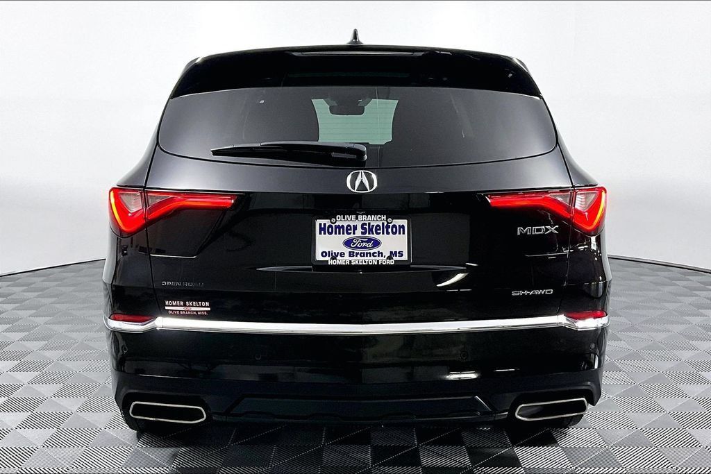 Used 2024 Acura MDX w/ Technology Package AWD/4WD image 4