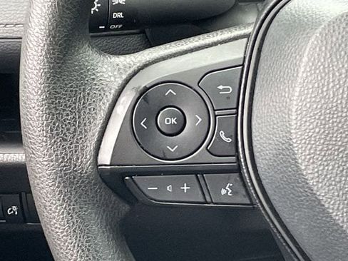 Used 2025 Toyota RAV4 LE AWD/4WD image 13