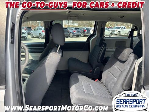 Used 2010 Dodge Grand Caravan SE FWD image 11