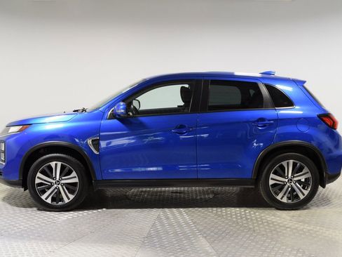 Used 2020 Mitsubishi Outlander Sport SE AWD/4WD image 2