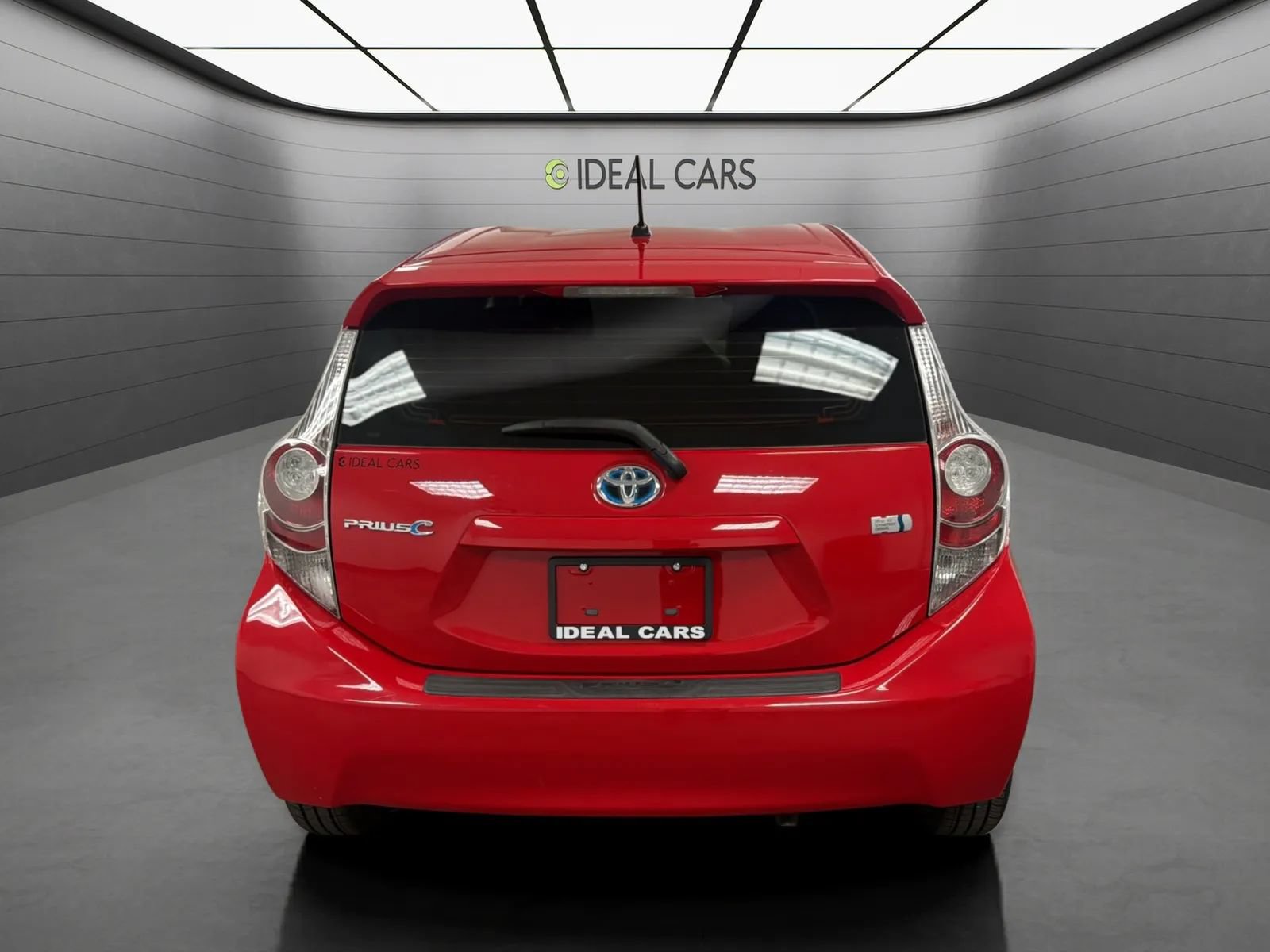 Used 2012 Toyota Prius C Two FWD image 6