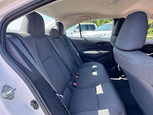 Used 2025 Toyota Corolla LE FWD image 15