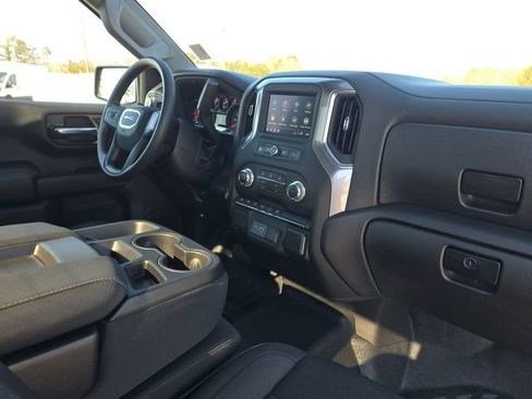 Used 2025 GMC Sierra 1500 Pro w/ Pro Value Package image 17