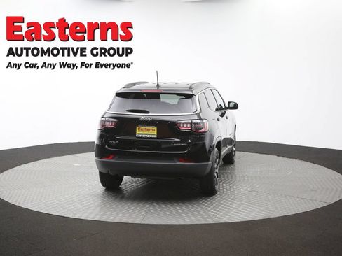 Used 2025 Jeep Compass Limited AWD/4WD image 37