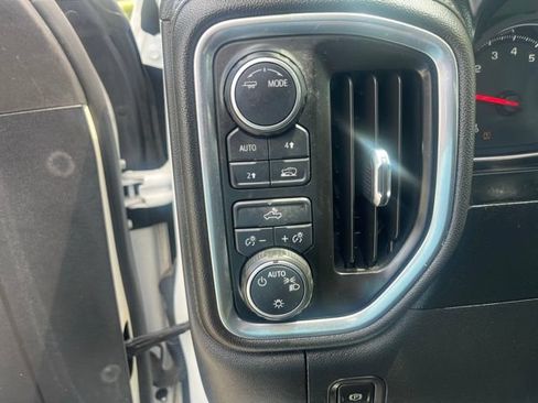 Used 2021 Chevrolet Silverado 1500 LT AWD/4WD image 19