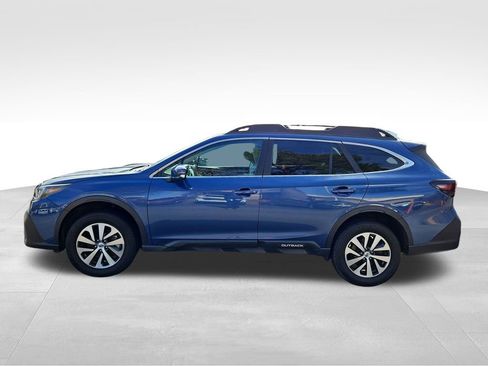 Used 2021 Subaru Outback Premium image 4