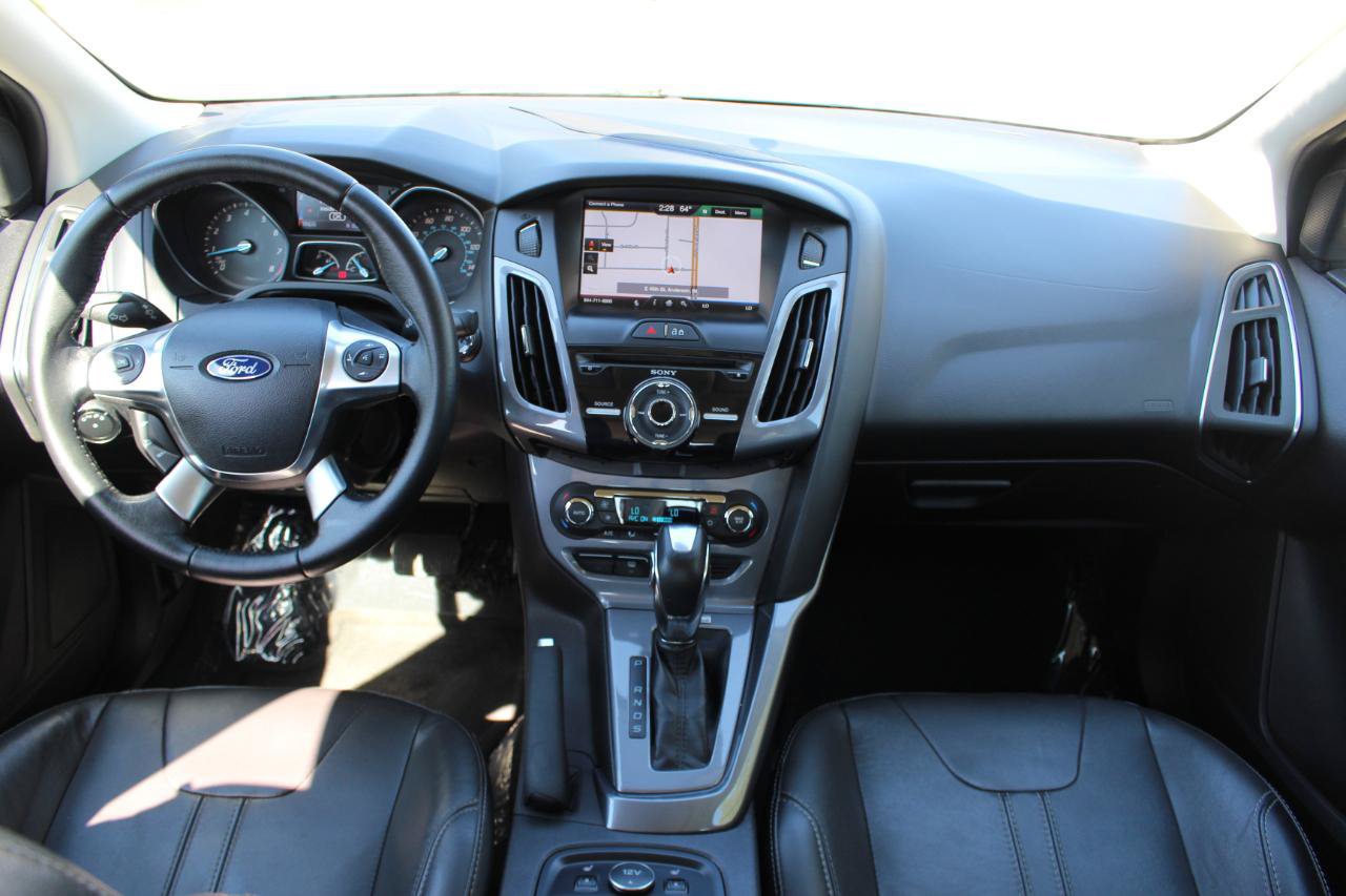 Used 2014 Ford Focus Titanium FWD image 33